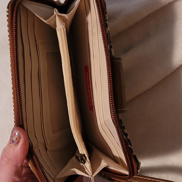 Wallet - Picture 4 of 4